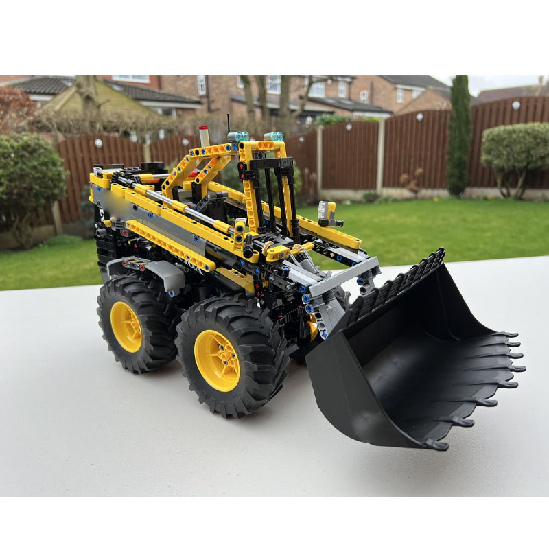 Urban Farming Model - MOC-104489 Miejska Farma Rolnicza Ładowarka Kompaktowa